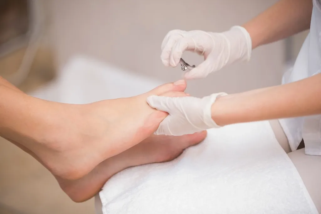 Nagelklippning på foten